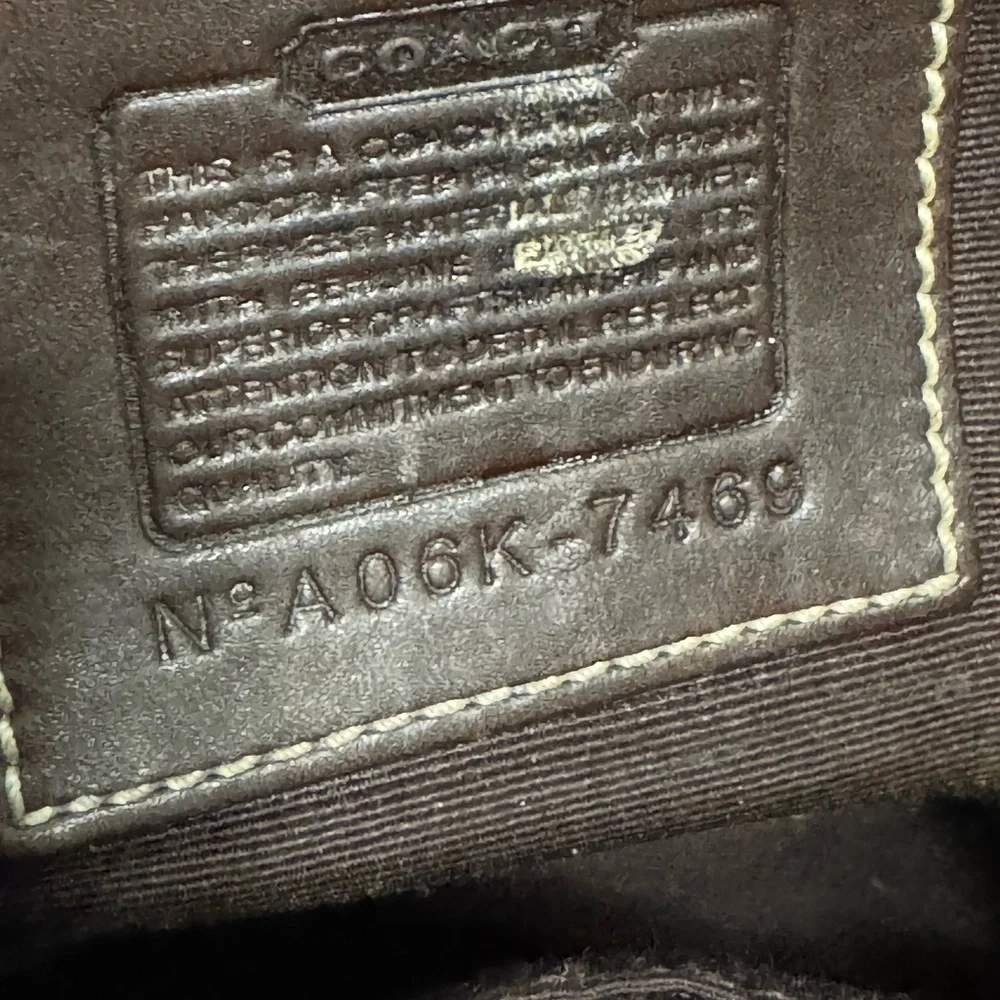 Coach Vintage Leather Brown and Cream Women's Bag - Picture 7 of 9